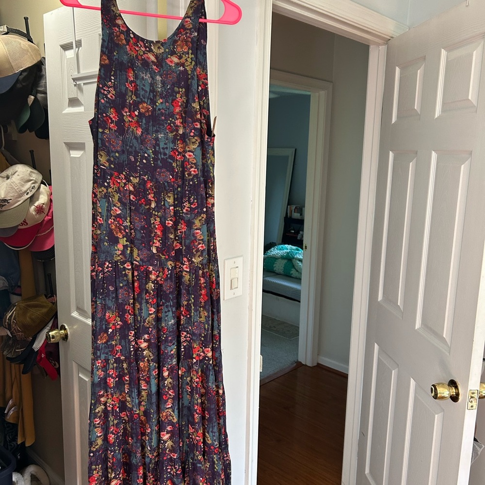 NWT Natural Life Sleeveless Maxi Dress